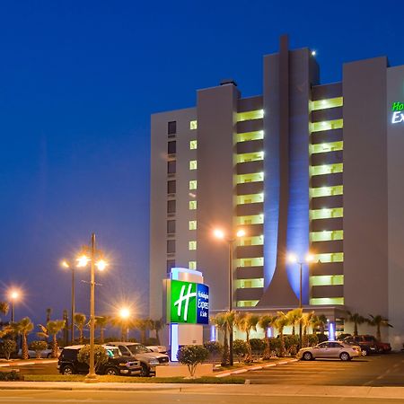 Holiday Inn Express & Suites Oceanfront Daytona Beach Shores By Ihg Extérieur photo