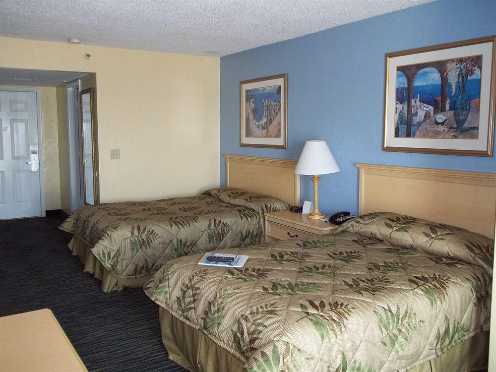 Holiday Inn Express & Suites Oceanfront Daytona Beach Shores By Ihg Extérieur photo