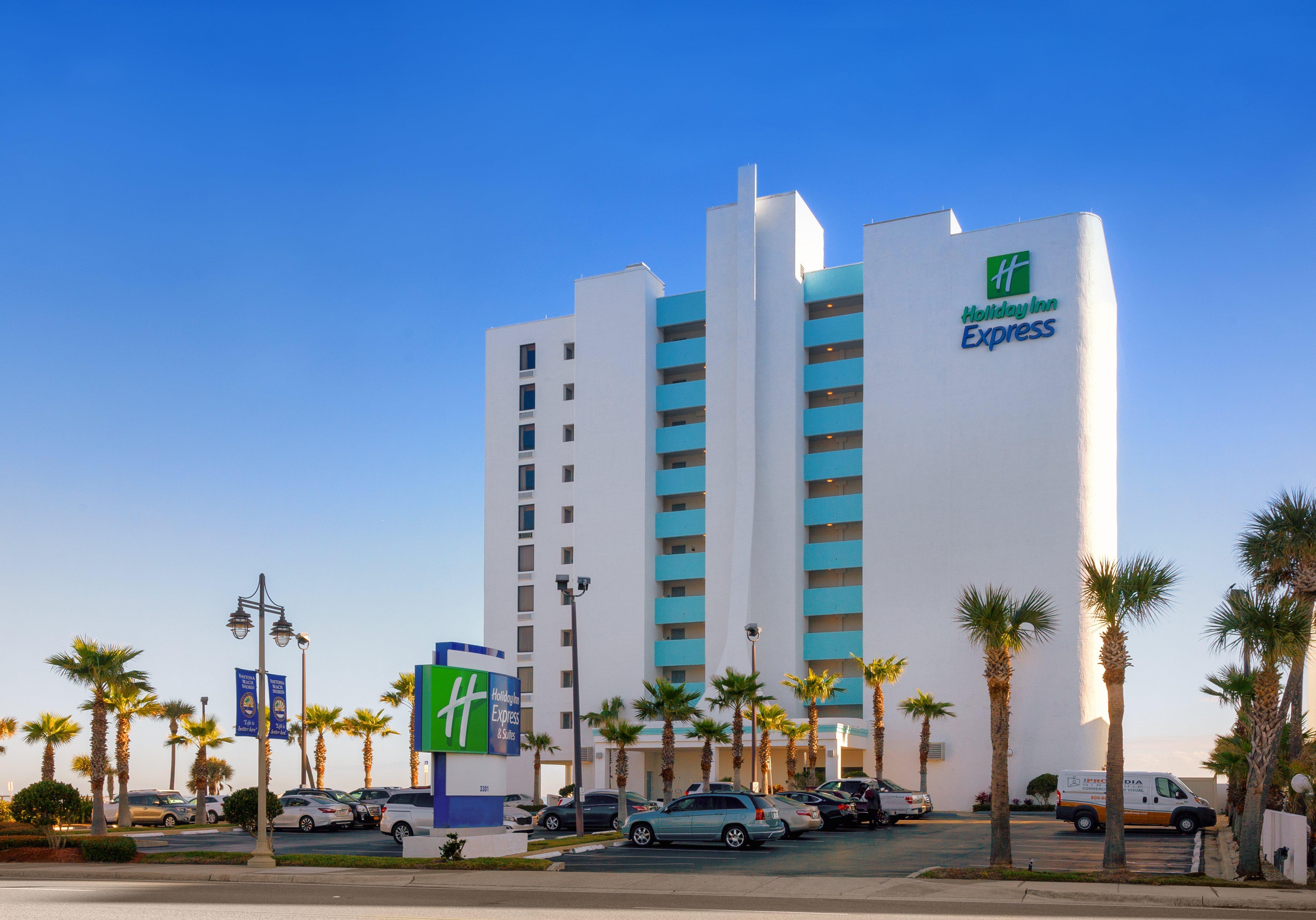 Holiday Inn Express & Suites Oceanfront Daytona Beach Shores By Ihg Extérieur photo