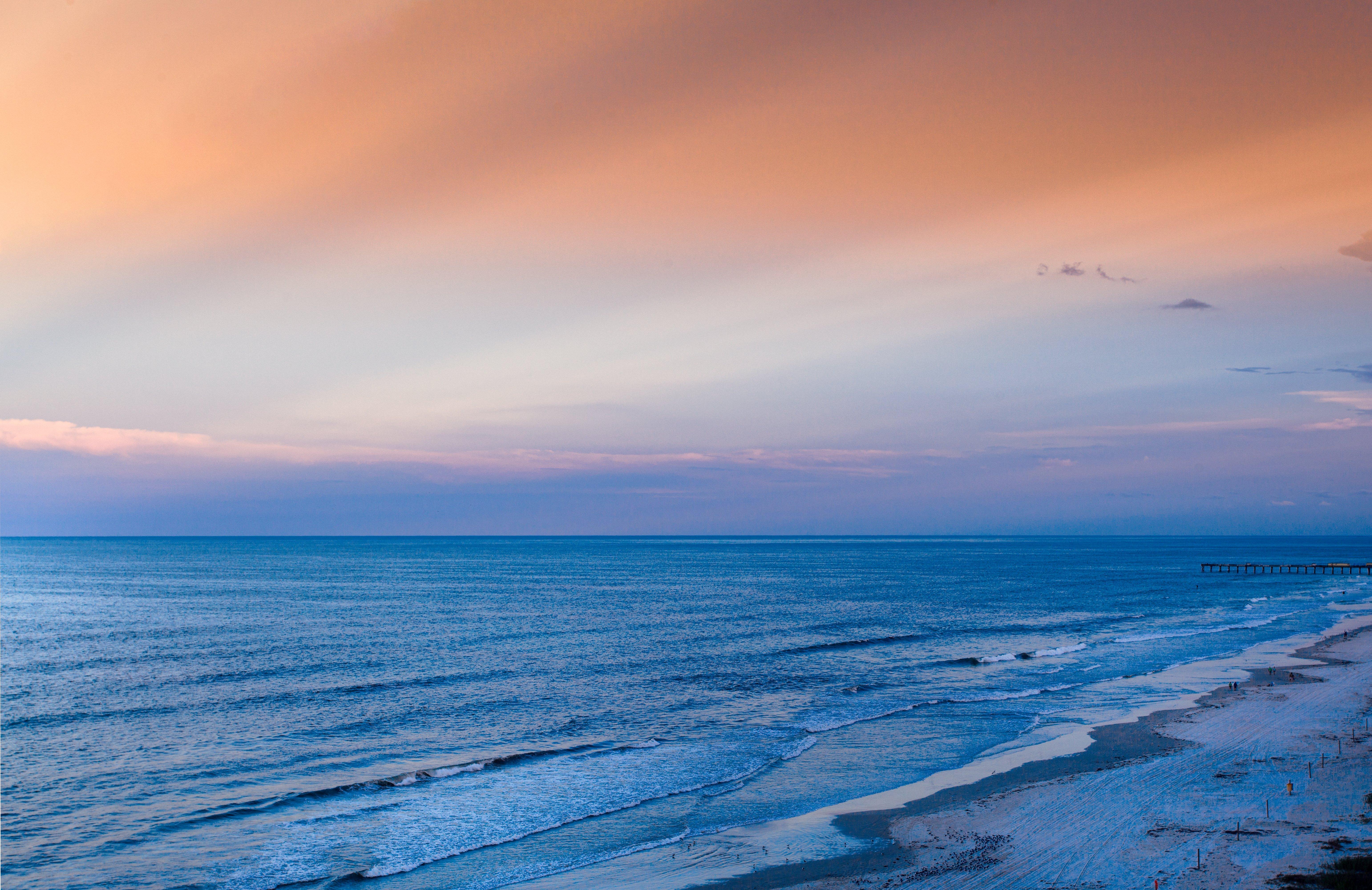 Holiday Inn Express & Suites Oceanfront Daytona Beach Shores By Ihg Extérieur photo