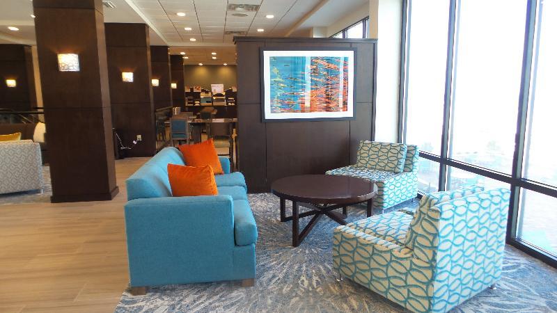 Holiday Inn Express & Suites Oceanfront Daytona Beach Shores By Ihg Extérieur photo